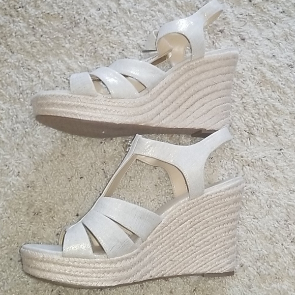 Michael Kors wedge sandals - Picture 3 of 5